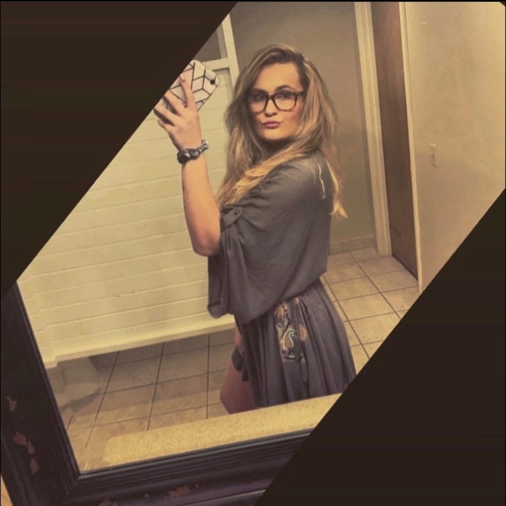 Meet your Posher, Kiana